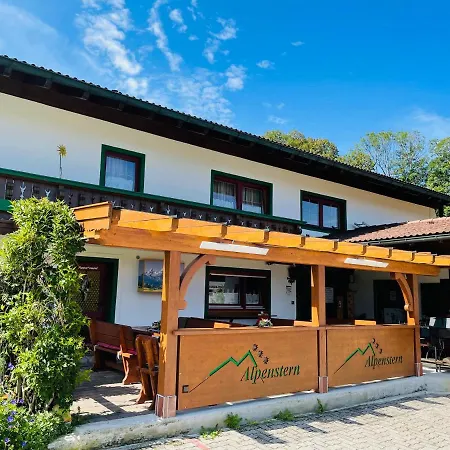 - Alpenstern Pensjonat